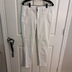 White skinny jeans American eagle